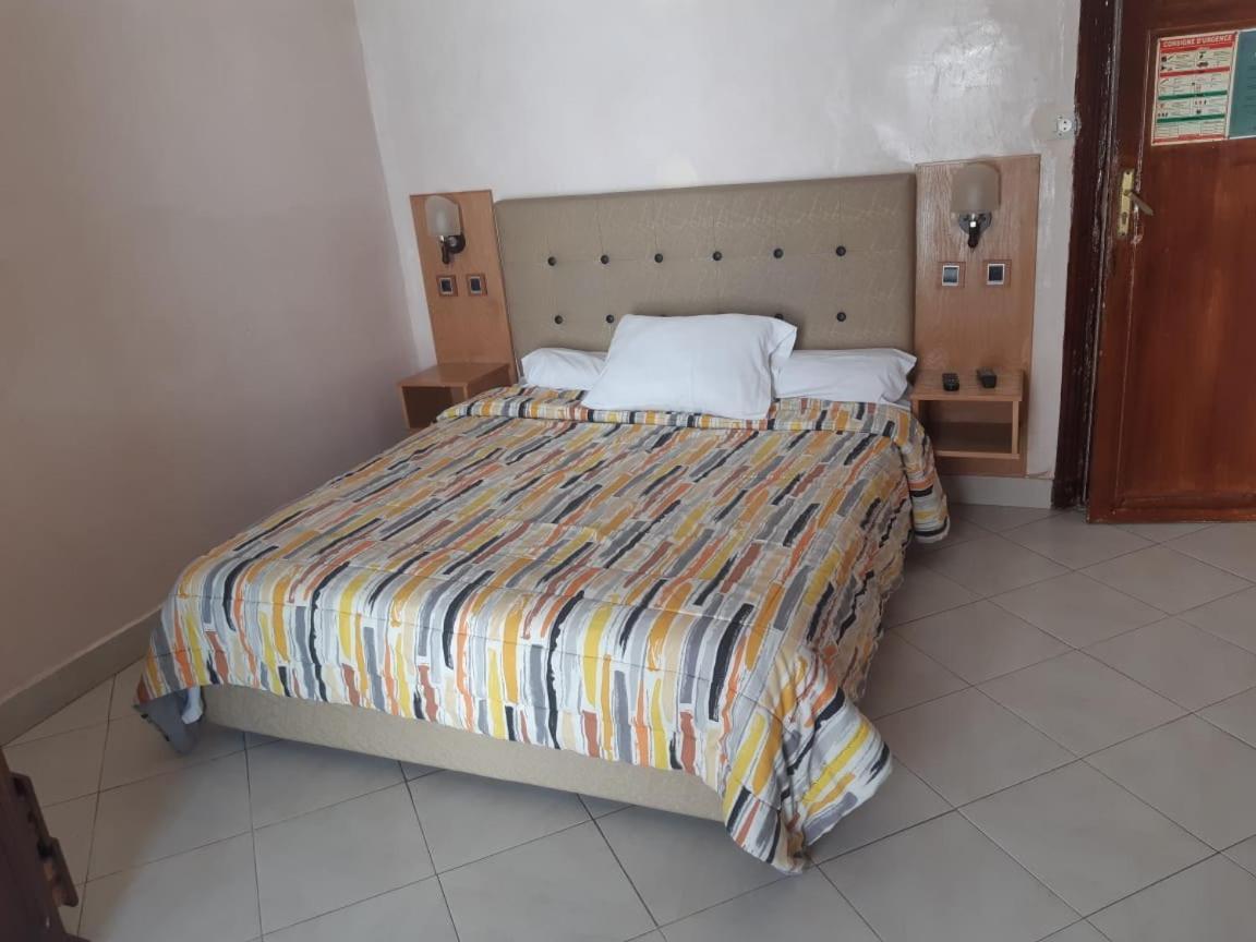 Hotel Velleda Rabat Extérieur photo